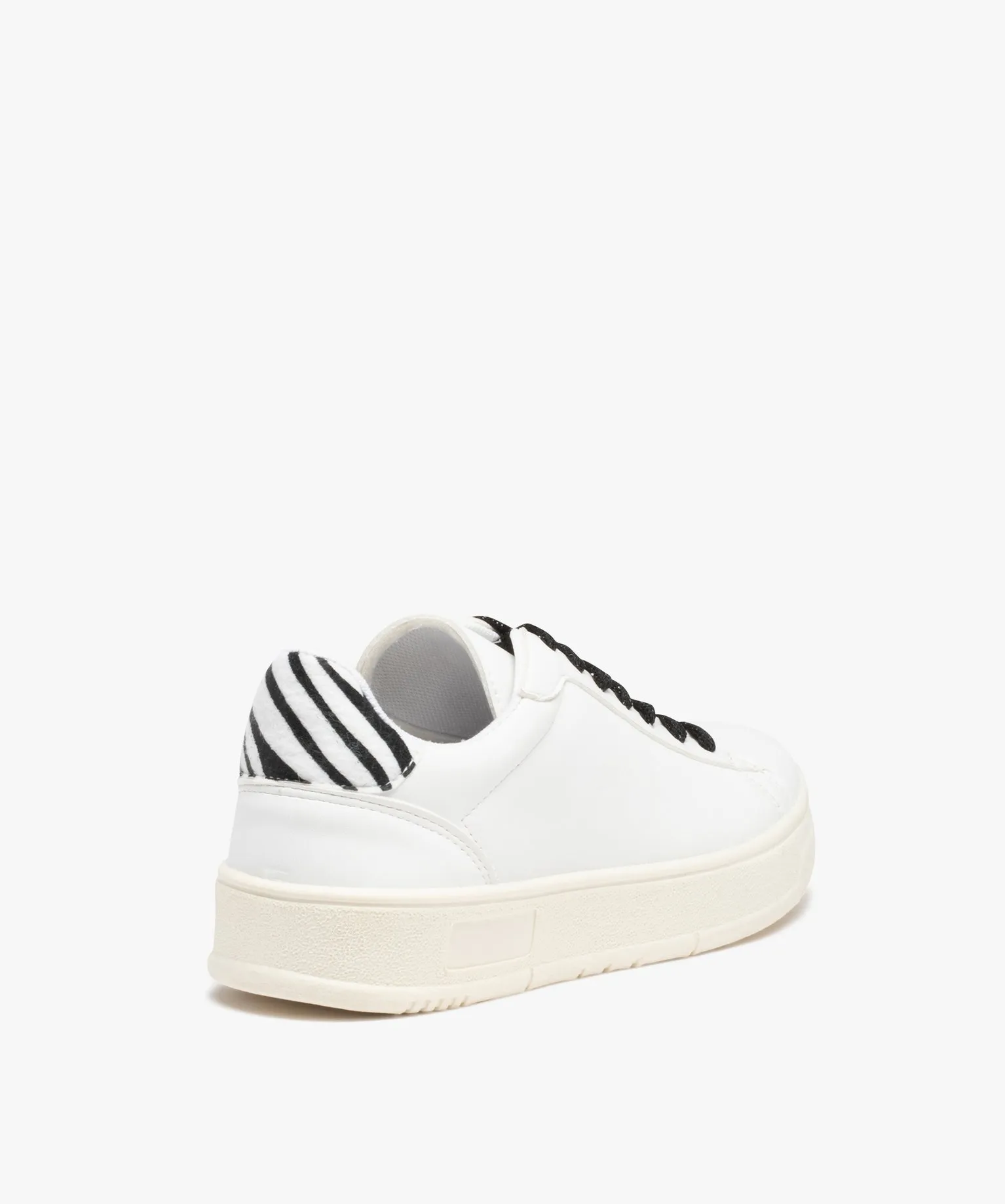 baskets femme unies avec contrefort zebre blanc baskets et tennis