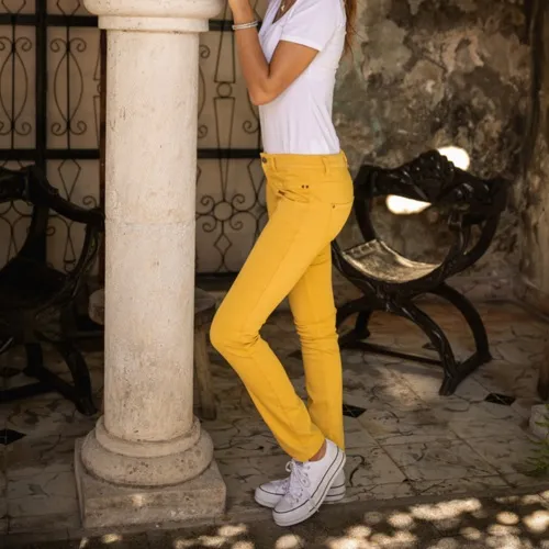 Jean Freeman T Porter  Alexa Slim Magic Color jaune pour femme