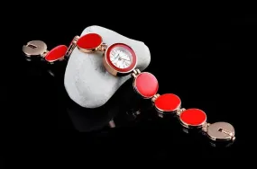 Montre bracelet rond vintage à quartz pour femmes rouge • Vintage Univers