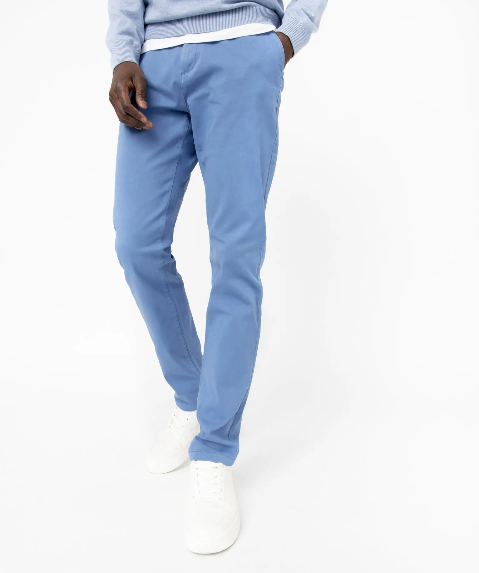 pantalon chino en coton stretch coupe slim homme bleu pantalons