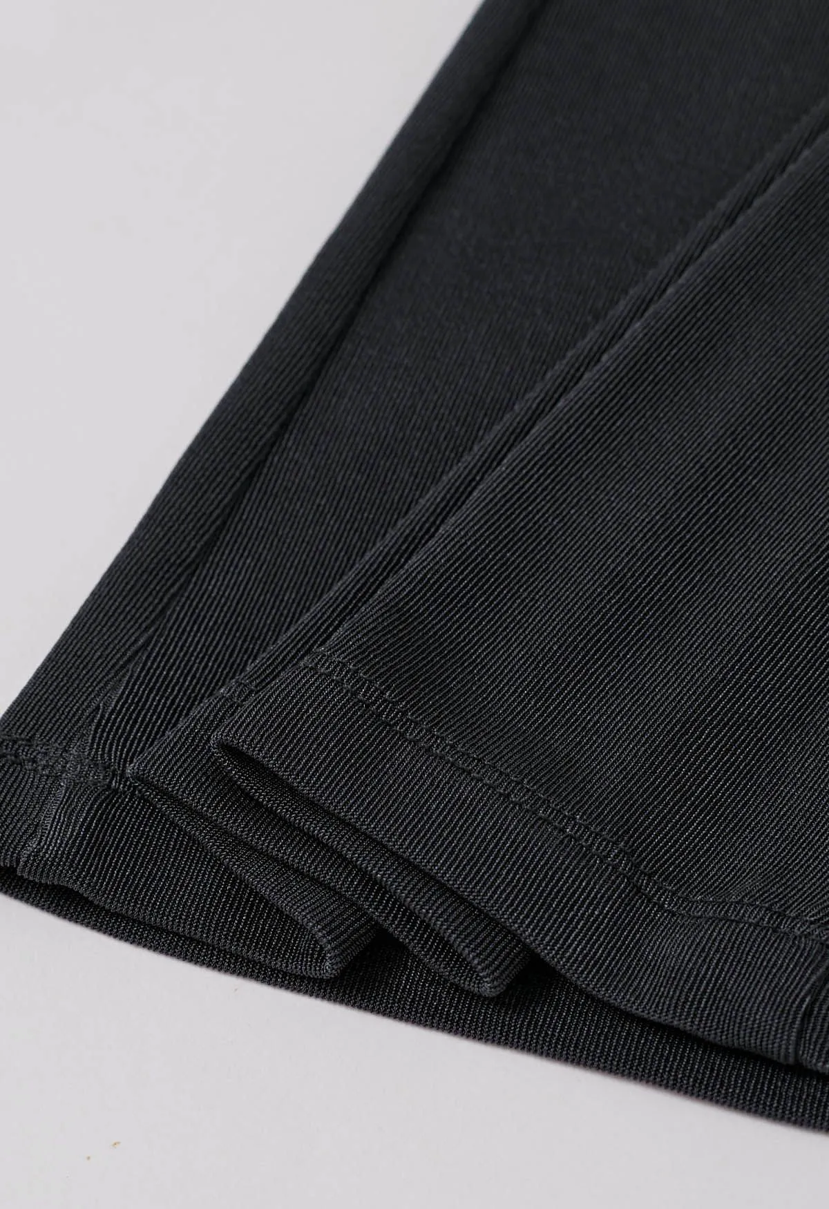 Pantalon coupe décontractée à ourlet évasé en fumée