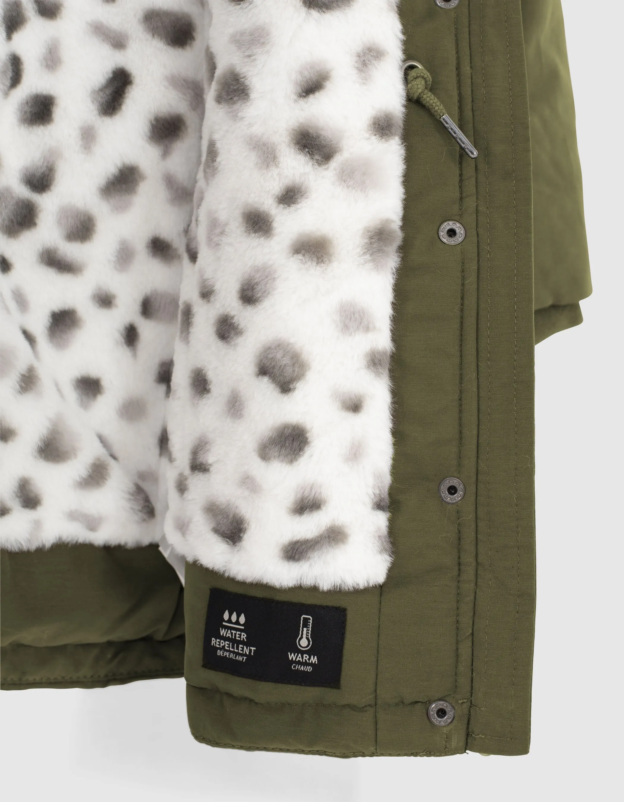 Parka kaki fourrée camouflage fond blanc fille