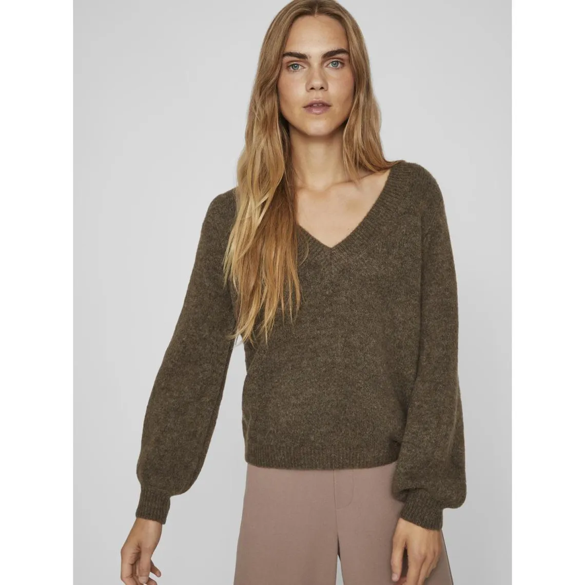 Pull col en v marron | 3 Suisses