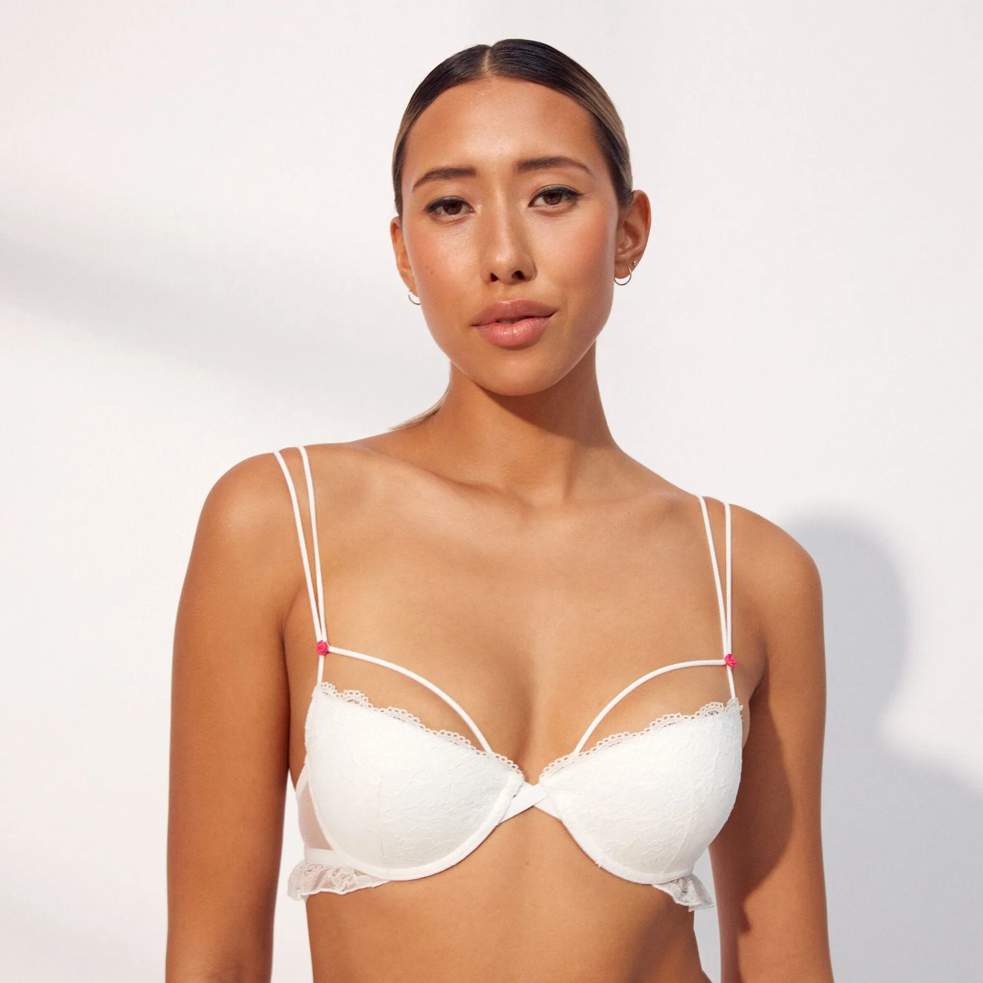 soutien-gorge ampliforme en dentelle florale