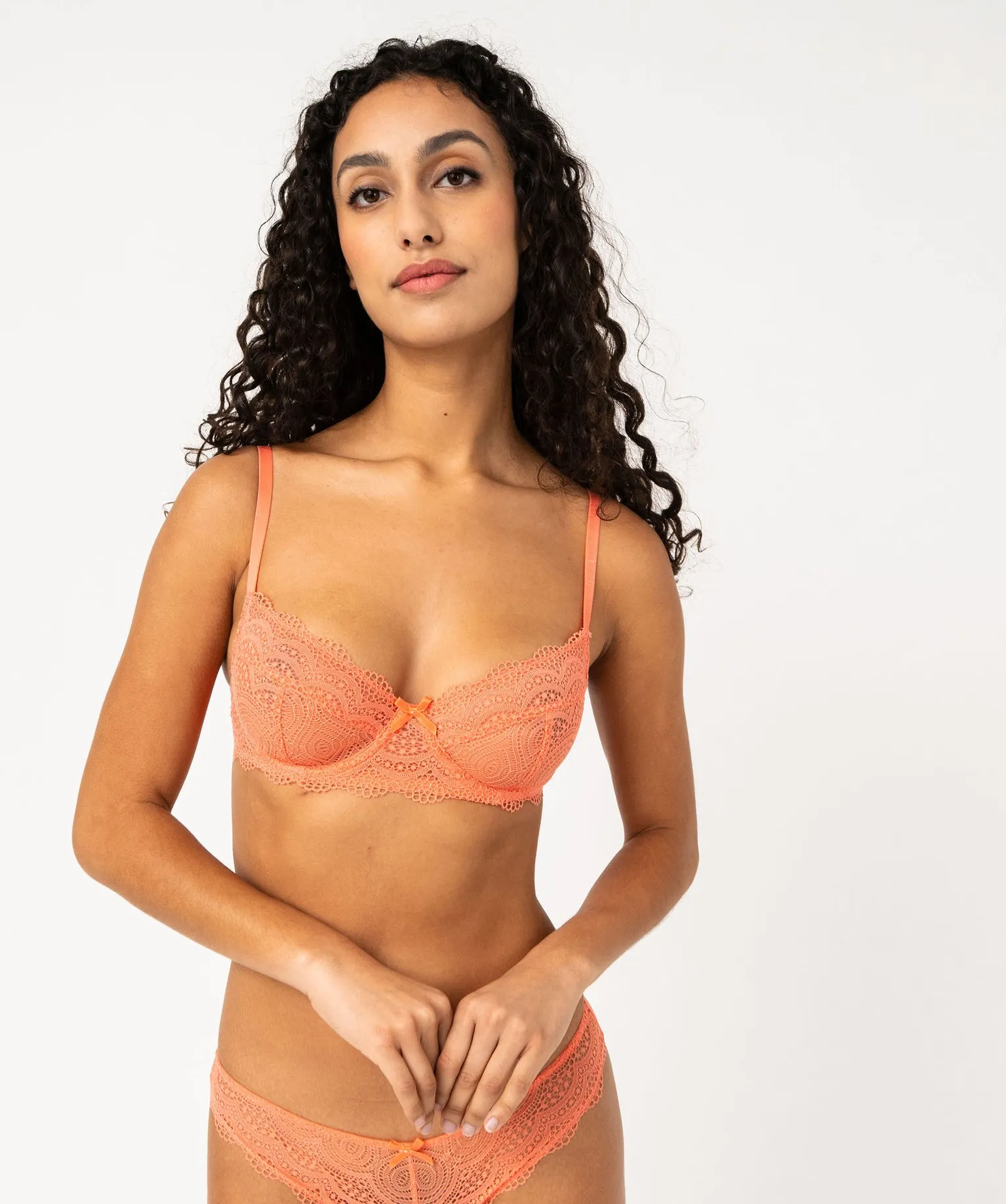 soutien-gorge forme corbeille en dentelle femme rose soutien gorge avec armatures